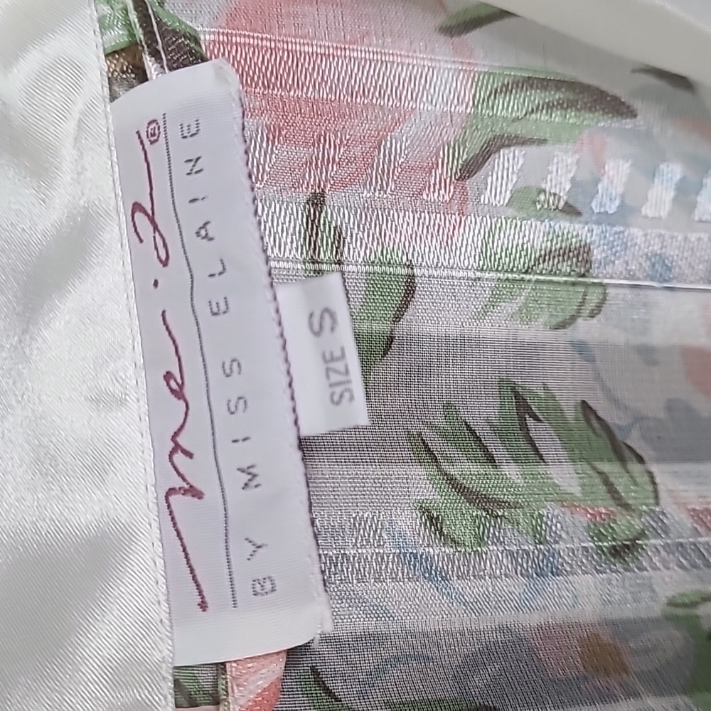 Floral Sheer Kimono Robe - Picture 2 of 3